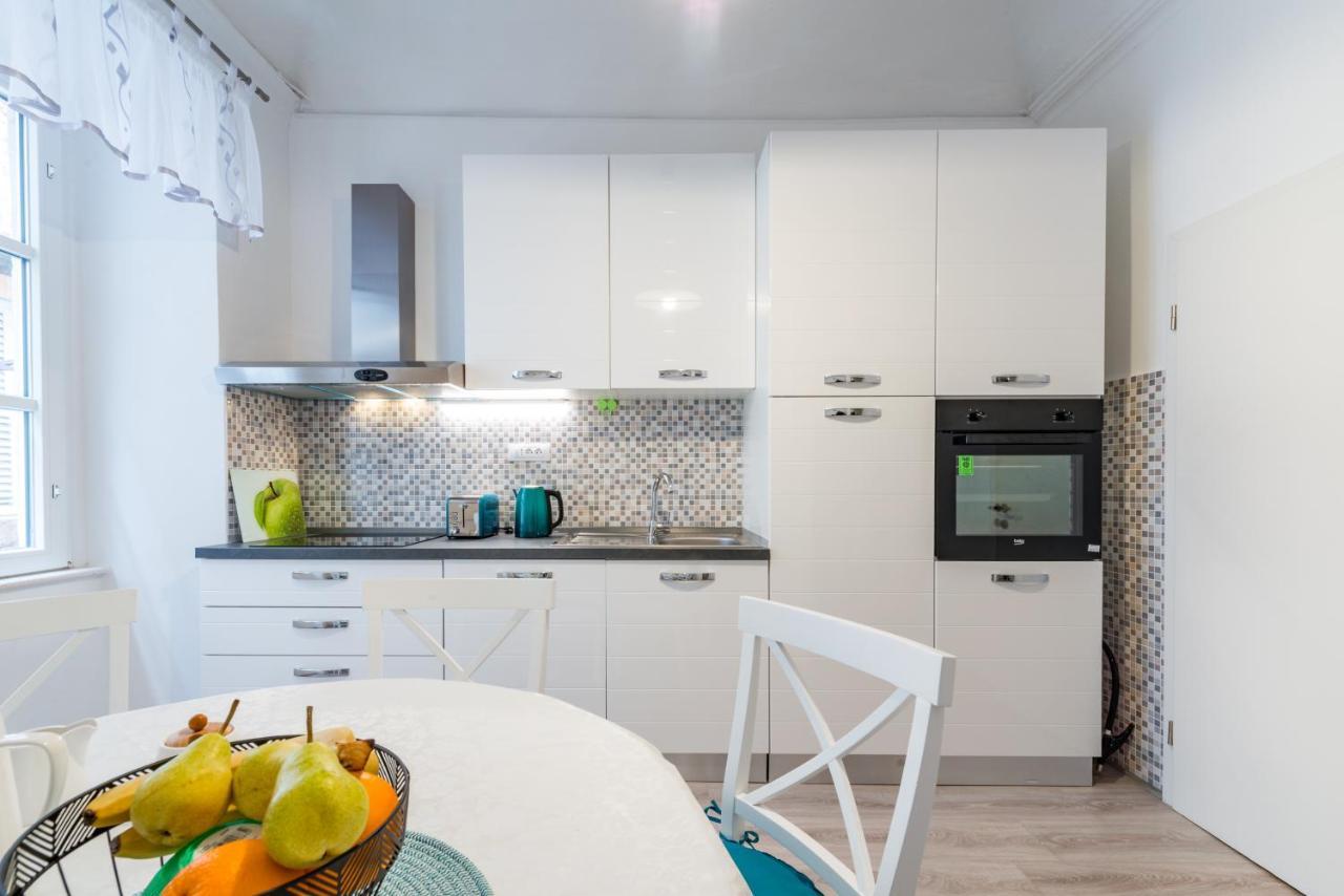 The Arms Apartment